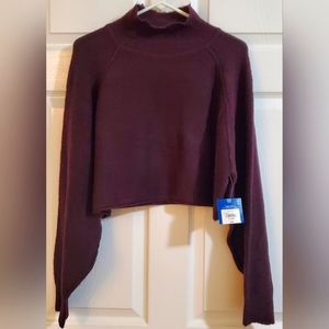 NWT Arizona Cropped Sweater.  Size XL